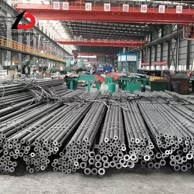 Ss400 S235jr Ss330 St37 St52 22*2.5mm 25*2mm 20*2.5mm 30*3mm Okrągły Czarny Rury Niskówęglowe Rury Bezszwodowe Rury Gorąco Walcowane