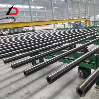 Przemysł naftowy i gazowy Transport 5,8m 6m Wymiary niestandardowe Zaopatrzenie fabryczne API 5L X60n Bezszwowe rury stalowe