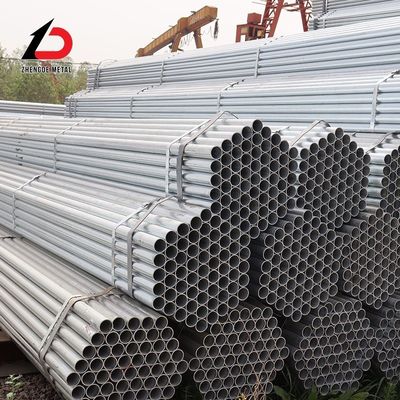 Długość 6m 12m Gorąco zanurzona SGCC S235 Ss400 2 cala Sch40 Sch30 Galwanizowana stalowa rurociąg/rurociąg Cena za kg
