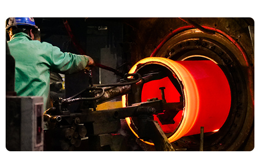 Całkowita różnorodność ISO2531 En598 De 98-1668 DN80-DN2600 Rury żelazne elastyczne stosowane do rur hydraulicznych / samochodowych, wiercenia ropy naftowej / gazu 2